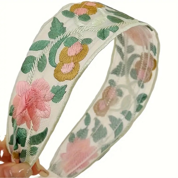 3 Vintage Boho Floral Hair Clip With Lace And Beading, Single Piece - Picture 2 of 5